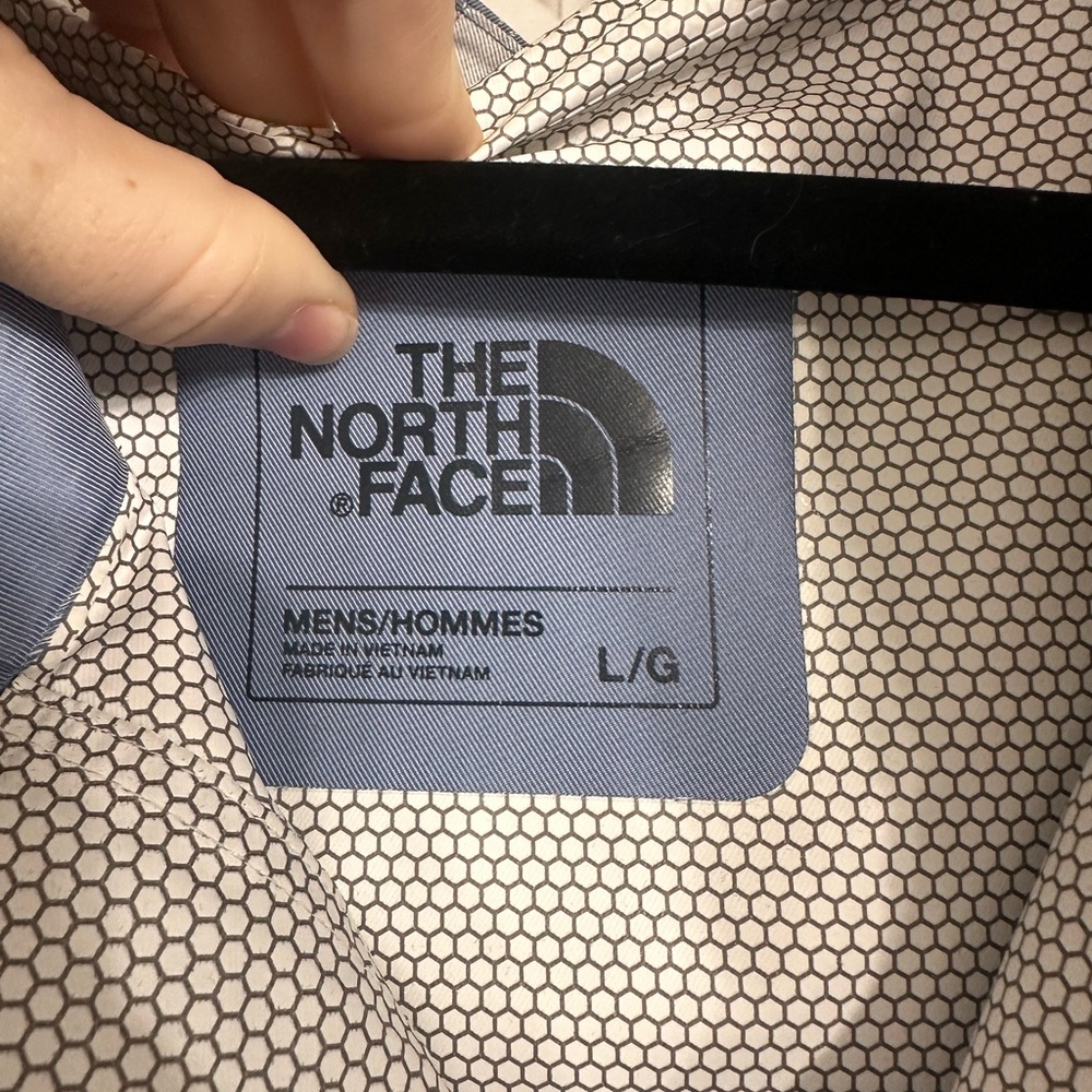 The North Face Men's Two-Tone Raincoat - Picture 2 of 3
